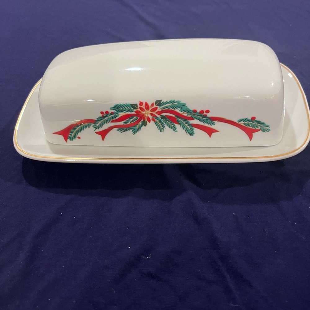 Festive Holiday Butter Dish Christmas Poinsettias and Ribbons
